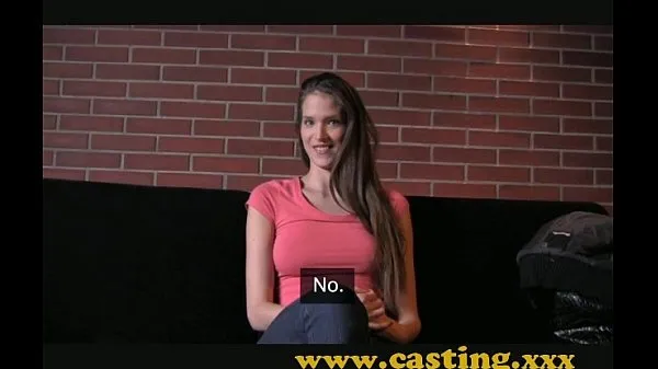 Frisse Casting - Fashion model resorts to porn energievideo's