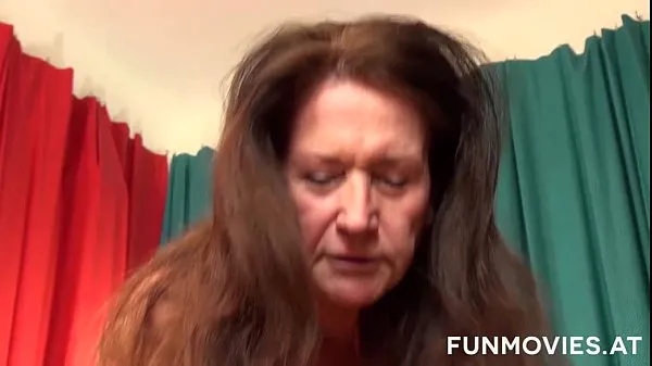 مقاطع فيديو Horny Redhead German Granny جديدة للطاقة