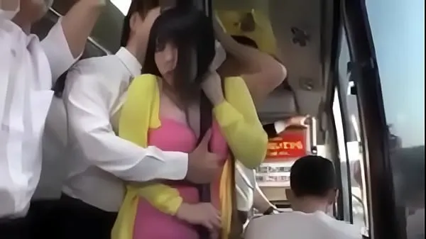 Taze on the bus in Japan Enerji Videoları