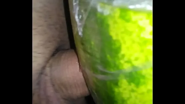 Video energi eating watermelon segar