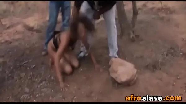 新鮮なAfrican sex eats actual dirtエネルギーの動画