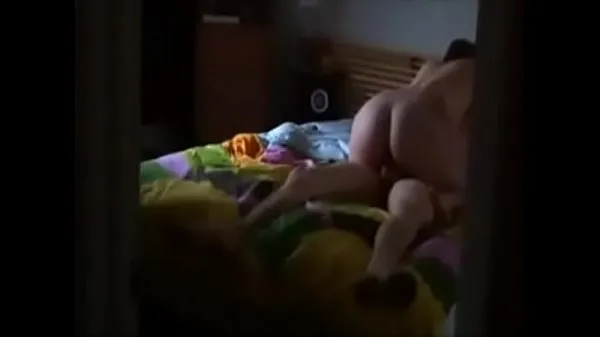 Video về năng lượng step Son filmed his step father putting the cock in his step mother's pussy tươi mới