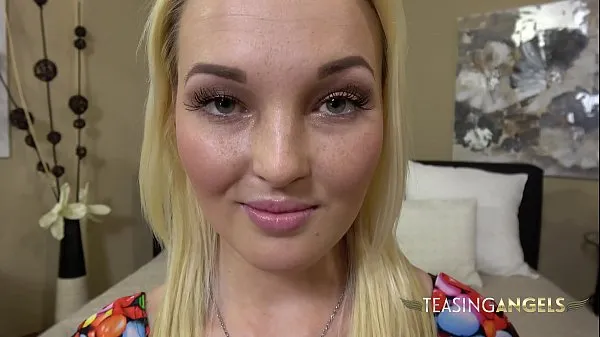 مقاطع فيديو Sexy blonde shows what she'd love to do with your cock جديدة للطاقة
