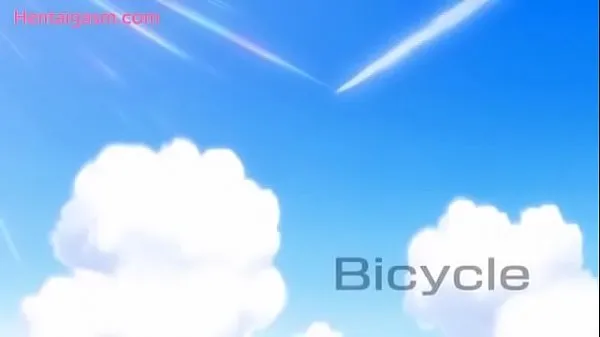 Girl fucks on her bicycle