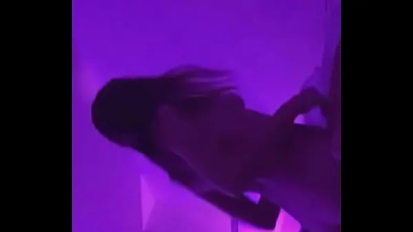 Čerstvá videa o Sexy Solo Girl Teasing energii