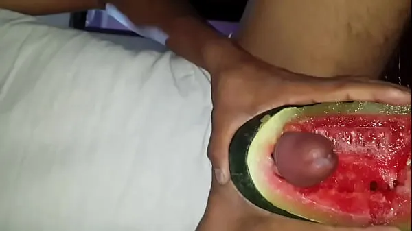 Νέα Watermelon fuck ενεργειακά βίντεο