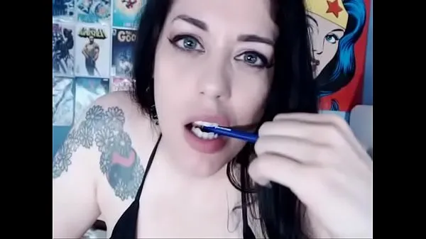 Frisse Eat your cum off my tits energievideo's