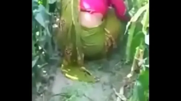 تازہ Fuck desi village wife by her father in law توانائی کے ویڈیوز