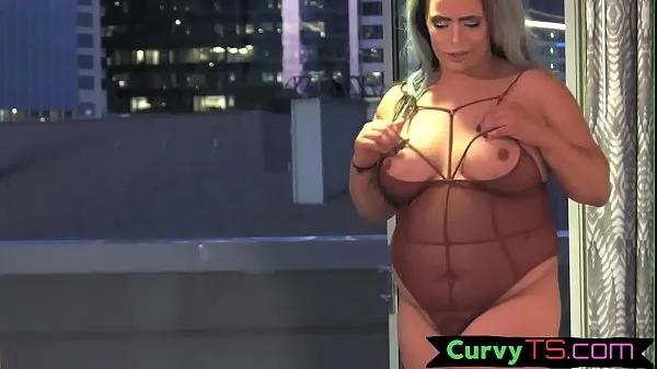 Taze Mature chubby trans pleasures herself Enerji Videoları