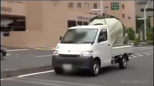 Video energi Momo Ichinose in car segar