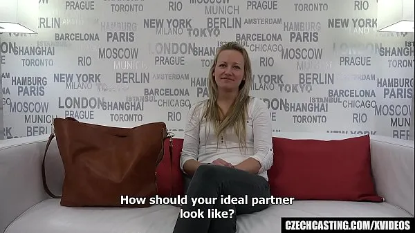 Video energi Squirting Queen at Czech Casting segar
