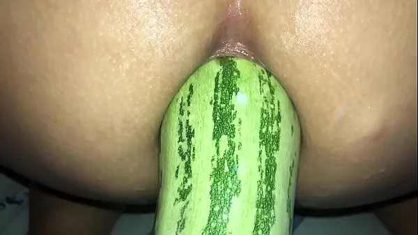 Frisse extreme anal dilation - zucchini energievideo's
