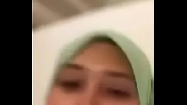 Nya Green tudung malay blowjob with sex in hotel energivideor
