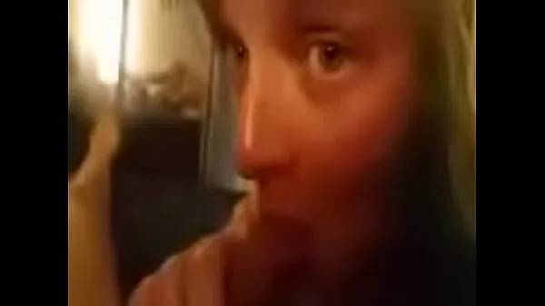 Friss Wife sucking a friendenergiás videók