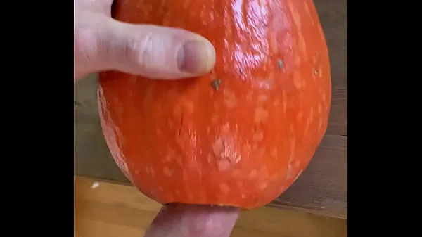 تازہ Pumpkin Fucker توانائی کے ویڈیوز