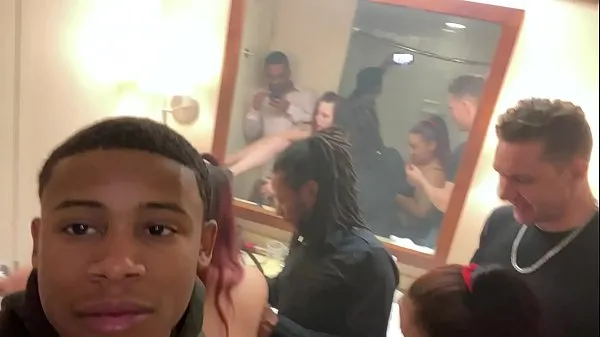 Fresh teen gets his dick sucked by cougar at his aunts party ig energy Videos