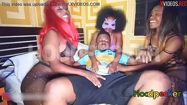 Fresh Friends with benefits: She invited her friend and her friend invited her friend. Foursome with three freaky ebony babes. Extract energy Videos