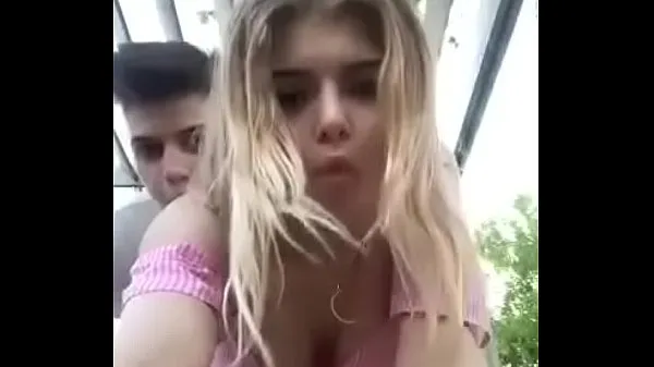 신선한 Russian Couple Teasing On Periscope 에너지 동영상
