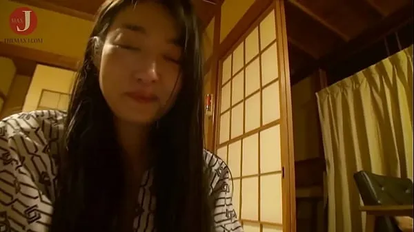 Slender Japanese girl with long hair pleasures a lucky man with her wet tight pussy [HMHI-229 Video tenaga segar