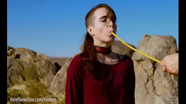 ताज़ा Petite, hardcore submissive masochist Brooke Johnson drinks piss, gets a hard caning, and get a severe facesitting rimjob session on the desert rocks of Joshua Tree in this Domthenation documentary ऊर्जा वीडियो