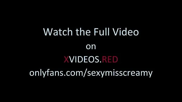 Frisse Dogging my wife in public car parking after work and a voyeur fucks her pussy until she cums 4K - MissCreamy energievideo's