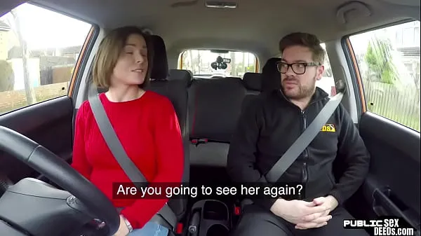 Video energi Student driver publicly creampied on backseat segar