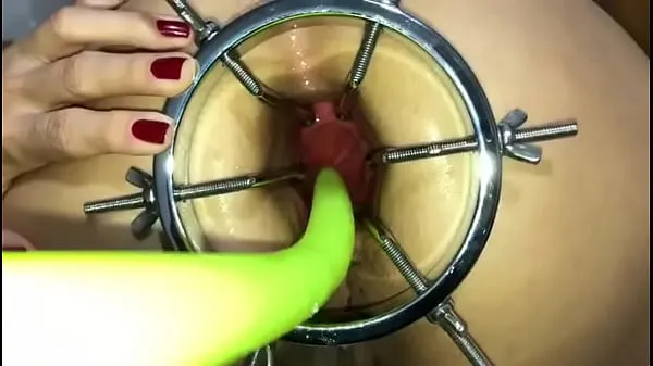 تازہ Bonus: the bitch received an inspection and a probe deep in her ass توانائی کے ویڈیوز