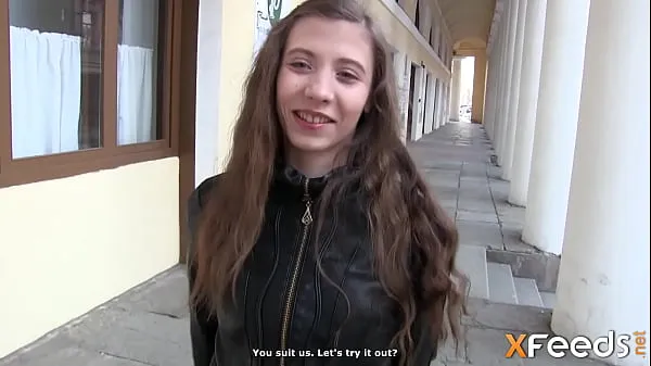 Frisse XFeeds - Teen is ready for a cast in porn energievideo's