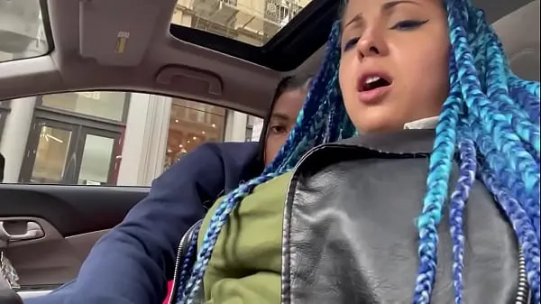 Frisse Squirting in NYC traffic !! Zaddy2x energievideo's