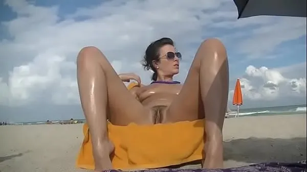 Fresh EW 471 - Helena Arrives At Nude Beach. Hubby Films Her Sitting Spread Eagle Showing Off Her Bush energy Videos