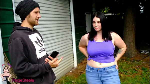 Fersk Horny Housewife Begs Contractor To Fuck energivideoer