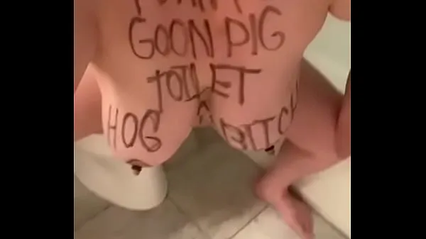 Sveži videoposnetki o Fuckpig porn justafilthycunt humiliating degradation toilet licking humping oinking squealing energiji