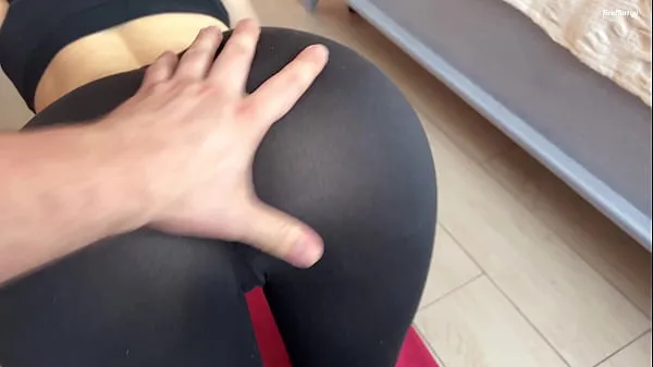 Čerstvá videa o Fitness anal. My friend inserted an anal plug and started playing sports energii