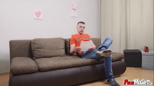 Čerstvé Slutty chick gets rammed and facialized energetické videá