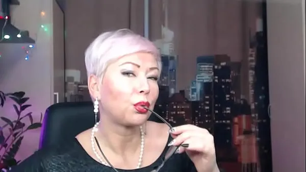 Νέα The famous mature Russian webcam slut AimeeParadise demonstrates excellent dirty talk and hard dildo slotting in her wet insatiable cunt ενεργειακά βίντεο