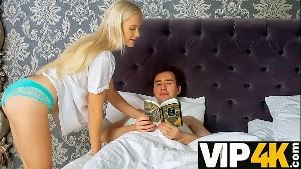 تازہ PORN. During dinner gal gives stepbro blowjob followed with sex on bed توانائی کے ویڈیوز