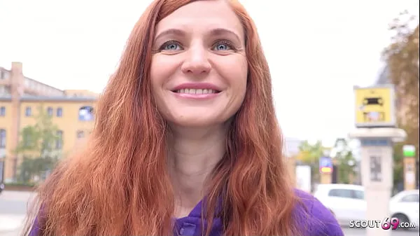 SCOUT ALLEMAND - La jeune femme ukrainienne maigre au gingembre Lina Joy Pickup pour une baise
