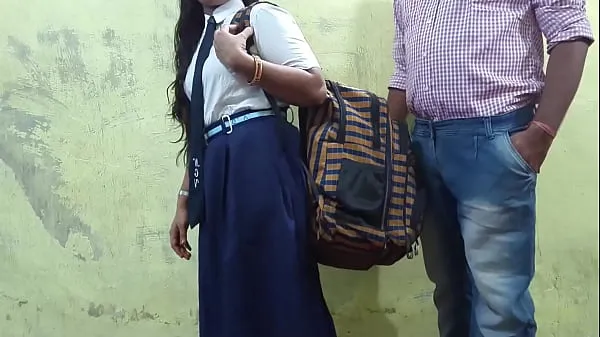 วิดีโอ Indian college girl misbehaved with her teacher Mumbai Ashu พลังงานใหม่ๆ