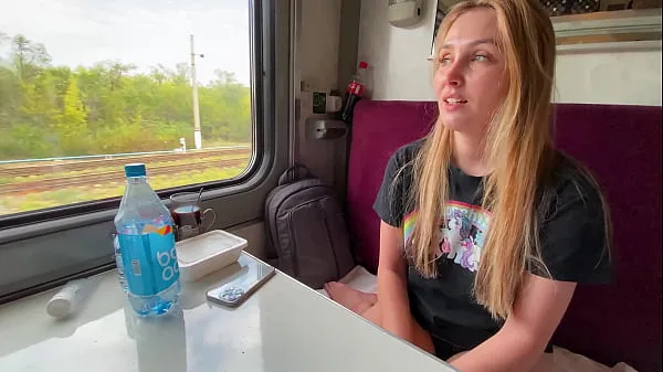 Sveži videoposnetki o Married stepmother Alina Rai had sex on the train with a stranger energiji