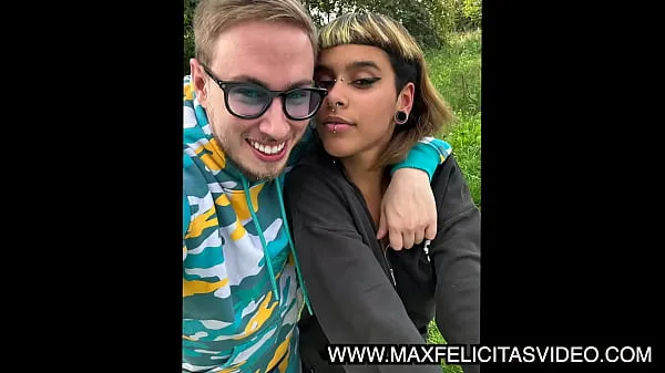 مقاطع فيديو SEX IN CAR WITH MAX FELICITAS AND THE ITALIAN GIRL MOON COMELALUNA OUTDOOR IN A PARK LOT OF CUMSHOT جديدة للطاقة