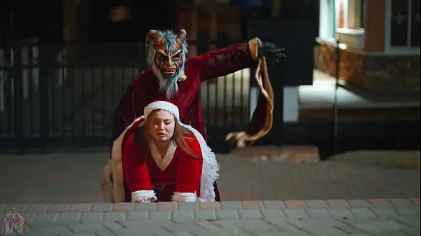 Tuoreet Krampus " A Whoreful Christmas" Featuring Mia Dior energiavideot