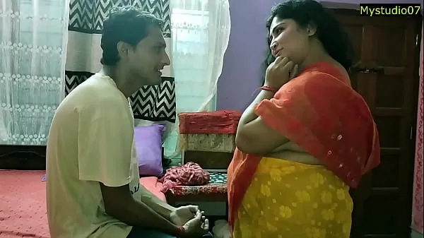 Friss Indian Hot Bhabhi XXX sex with Innocent Boy! With Clear Audioenergiás videók