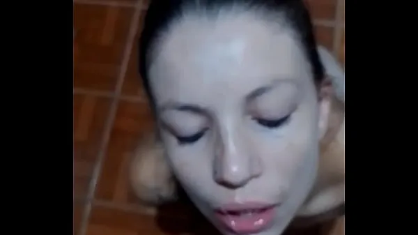 beautiful young white girl, gives an amazing facial blowjob until she gets cum in her mouth Video tenaga segar