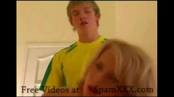 Russian milf with teen football player Video tenaga segar