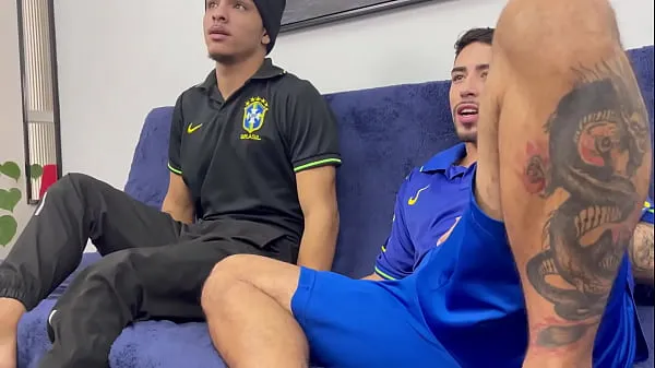 Video về năng lượng My friend breastfed me so I could calm down with the Brazil game tươi mới