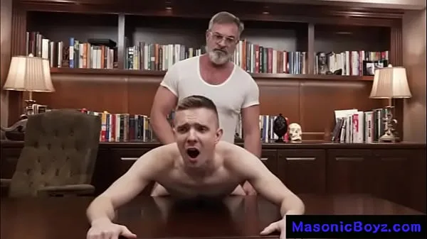 Fresh Teen seduced on Daddy's Desk energy Videos