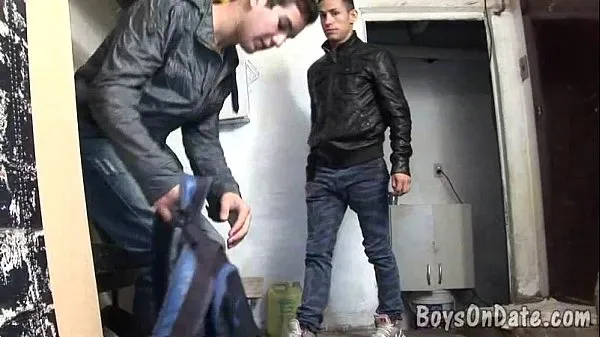 Свежие Два мальчика знакомятся с геем один на один энергетические видео